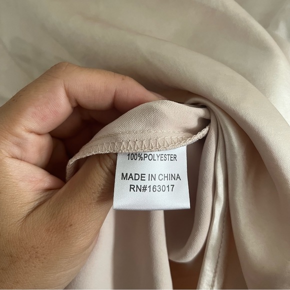 New Princess Polly Vintage vibes satin shirt in Champagne Size 0 - Picture 9 of 9